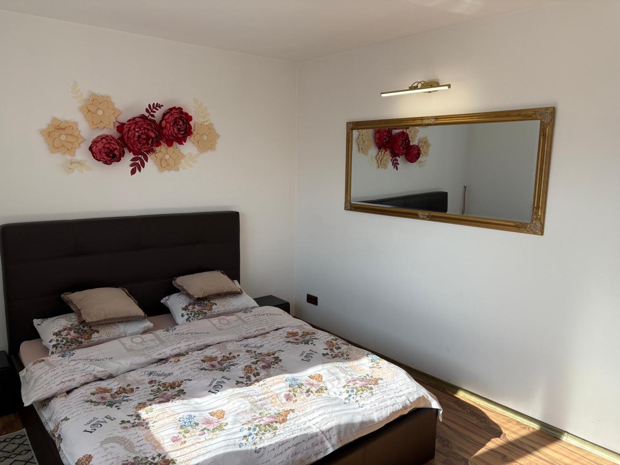 Vila Mik Guesthouse Săcele Esterno foto