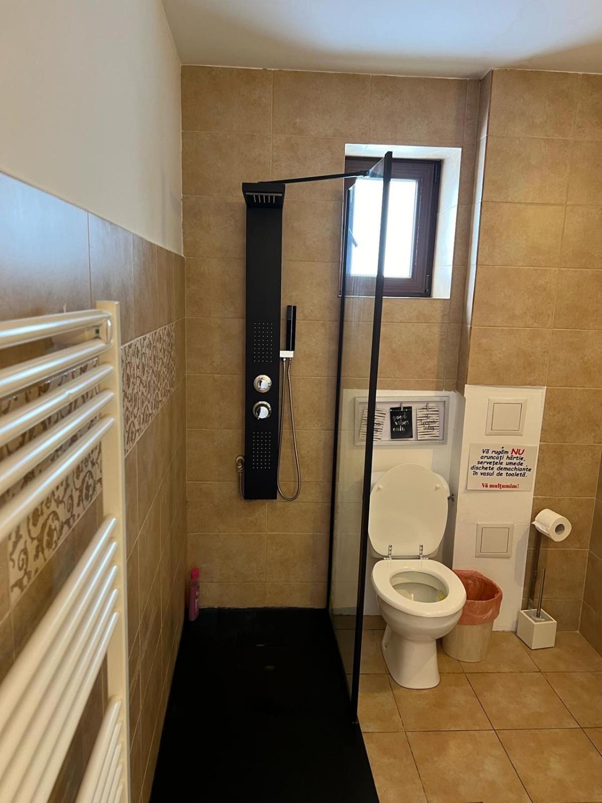 Vila Mik Guesthouse Săcele Esterno foto